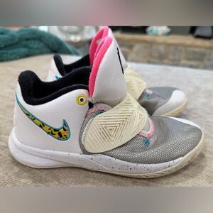 Nike Kyrie Flytrap Iii (ps) Causal Basketball Fashion Little Kids Shoes size 1y